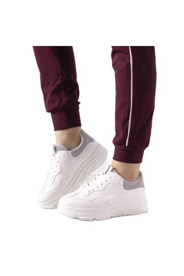 zapatos deportivos blancos 2
