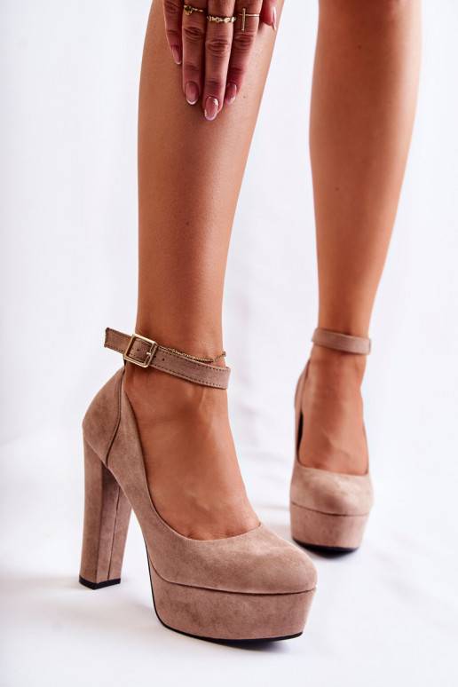 Zapatos de plataforma de ante en beige de Gottie