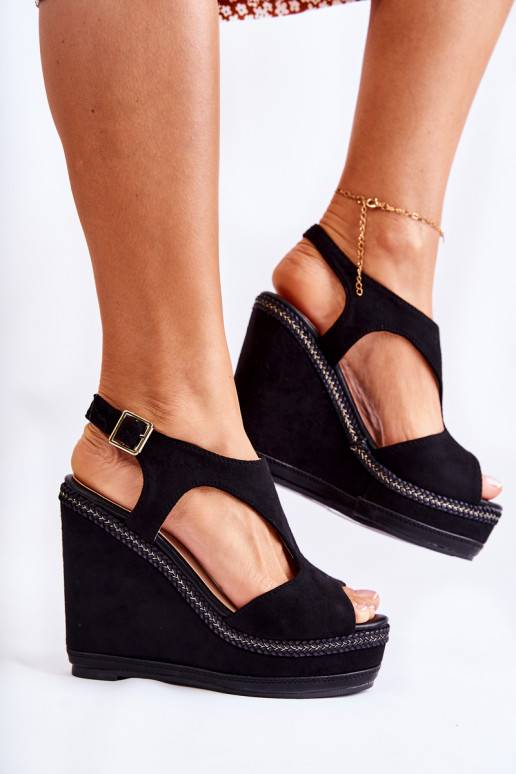 Sandalias con plataforma modelo clásico de ante en color negro Lysette