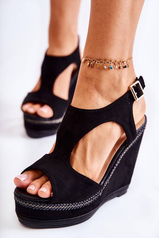 Sandalias con plataforma modelo clásico de ante en color negro Lysette