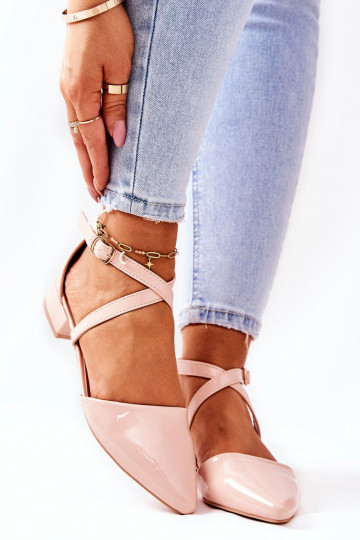 Zapatos con efecto lacado.