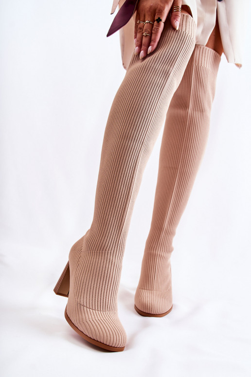 Zapatos largos con tacón modelo clásico en color beige Laossi