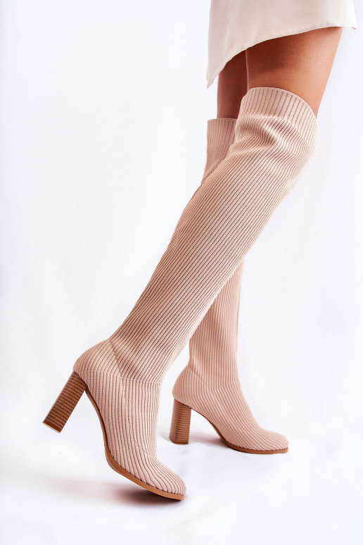 Zapatos largos con tacón modelo clásico en color beige Laossi