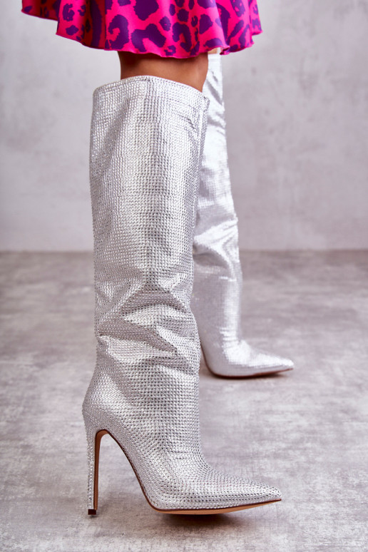 Botas largas con tacón fino color plata Lovisa
