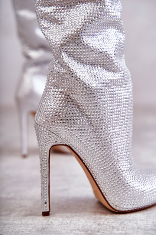 Botas largas con tacón fino color plata Lovisa