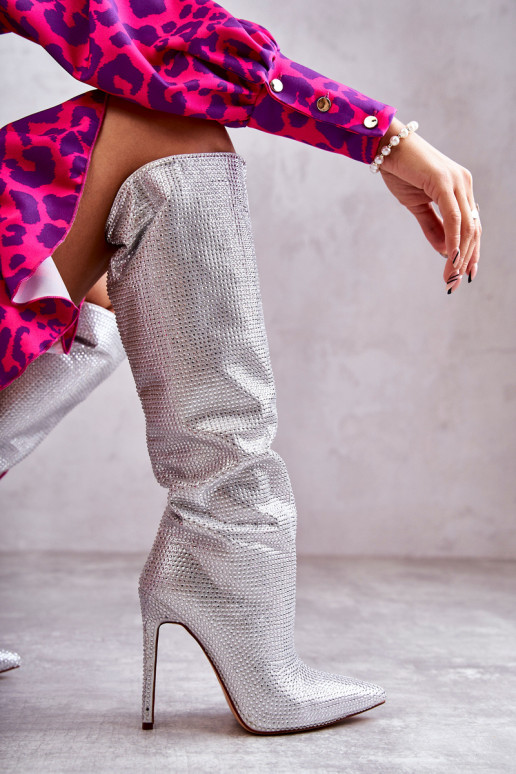 Botas largas con tacón fino color plata Lovisa
