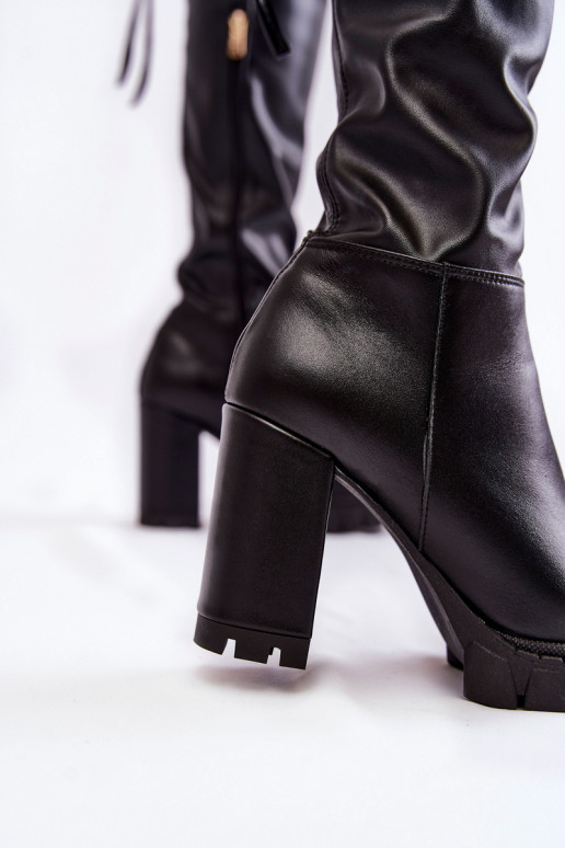 Zapatos largos negros con plataforma...