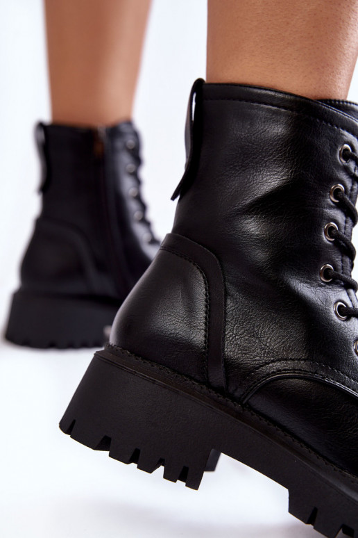 Botas negras calentitas de mujer.
