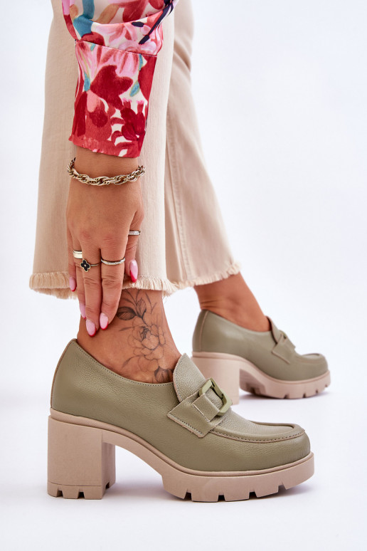 Zapatos elegantes con tacones con adornos en color verde Harmell