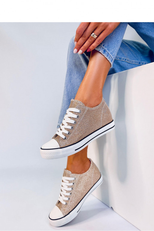 Zapatos casuales beige con plataforma