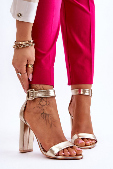Zapatos tacón dorado Georgina
