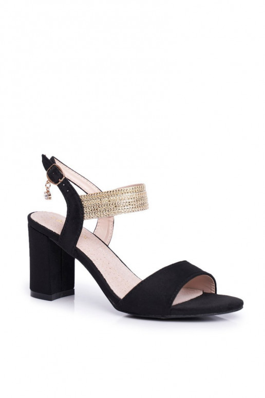 Sandalias de ante negro con detalles dorados Enjoy