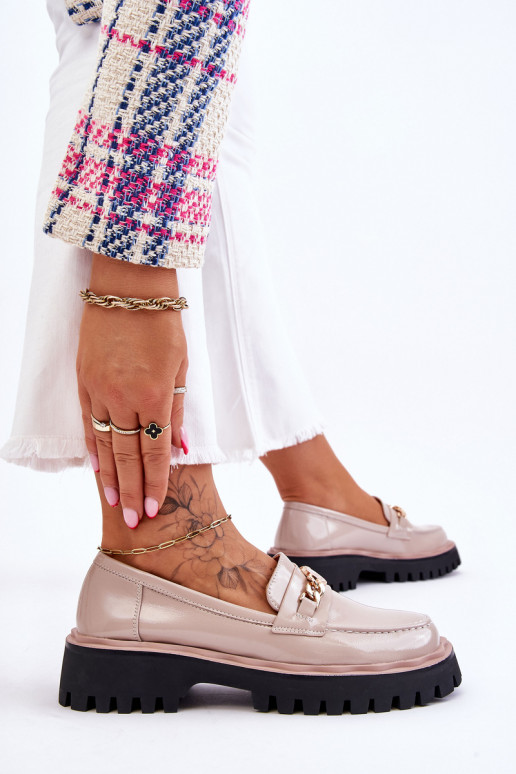 Mocasines charol con plataforma beige...