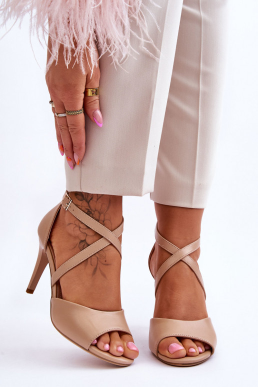 Zapatos de tacón con tacones finos beige Loressa