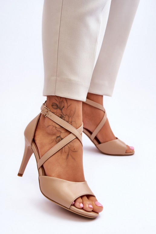 Zapatos de tacón con tacones finos beige Loressa