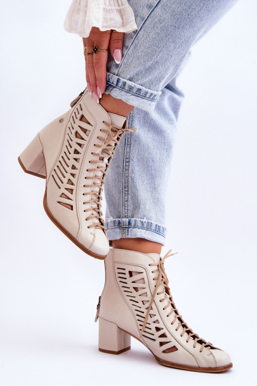Botines calados de modelo exclusivo para mujer en color marfil