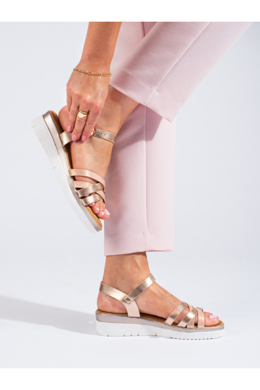 Sandalias de mujer con plataforma... Sandalias de mujer con plataforma...