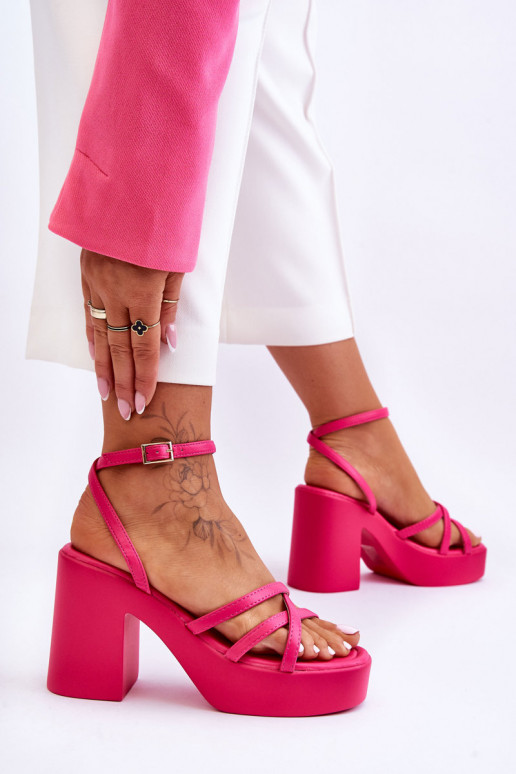 elegantes sandalias de tacón con tiras en color rosa Shemira