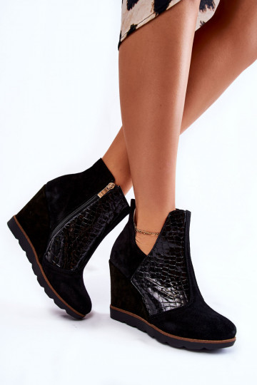 Botas de ante con plataforma en color negro Alda