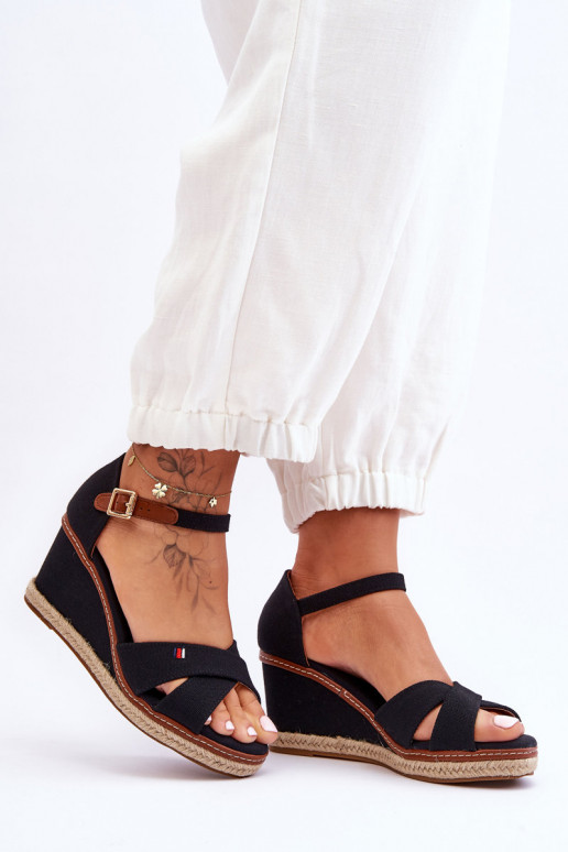 Sandalias negras con plataforma Janet