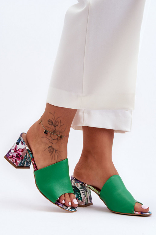 Zapatillas de piel verde Zapatos con tacón