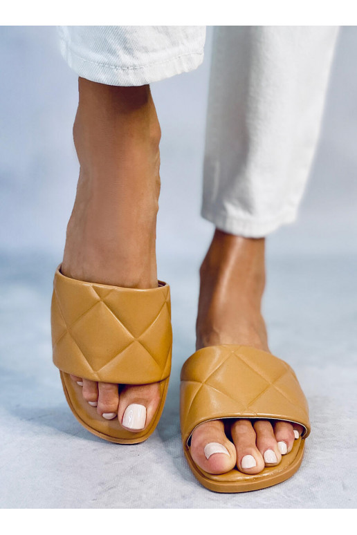 Pantuflas CRAY CAMEL