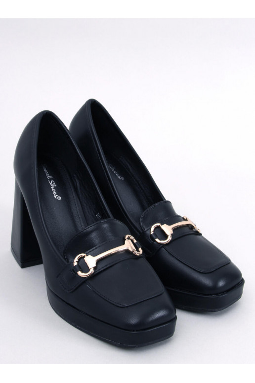 Un zapato elegante con tacón grueso en color negro ALBERS BLACK