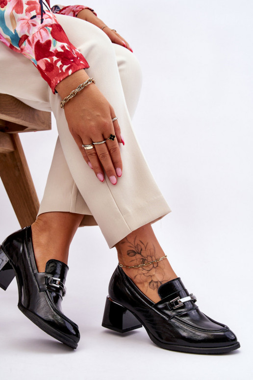 Zapatos lacados en color negro Damira Zapatos lacados en color negro Damira