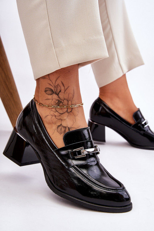 Zapatos lacados en color negro Damira