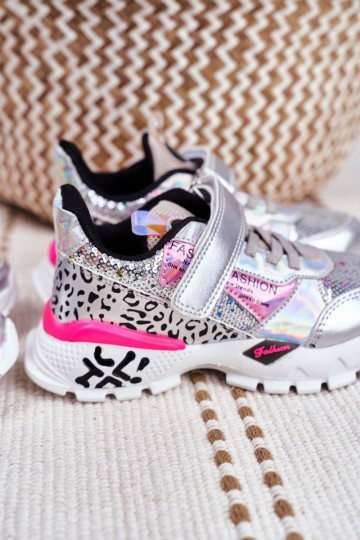 Calzado deportivo infantil...