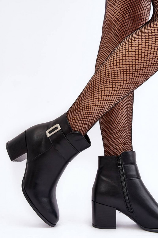 Botas con tacón alto en color negro Starines