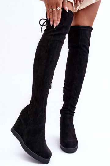 botas de ante color negro...