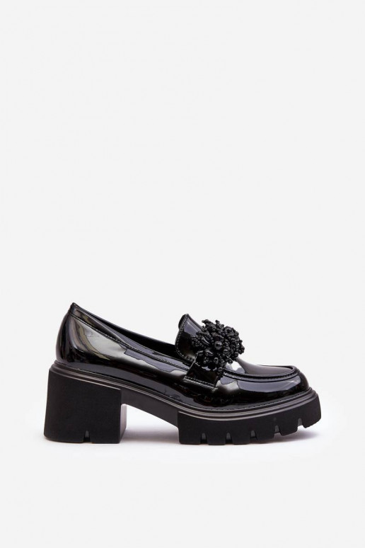 Zapatos de mujer en charol con adornos en color negro Renesma