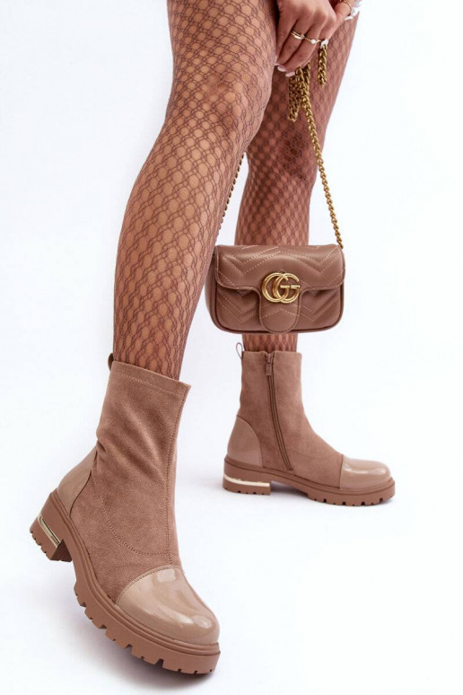Botas de modelo clásico con tacón ancho en color beige Shendete