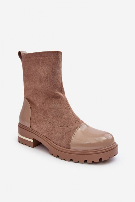 Botas de modelo clásico con tacón ancho en color beige Shendete