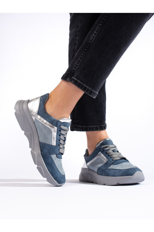 zapatos deportivos azules