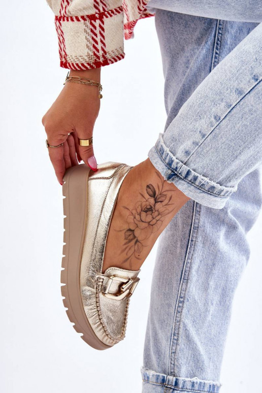 Mocasines de plataforma con adornos... Mocasines de plataforma con adornos...