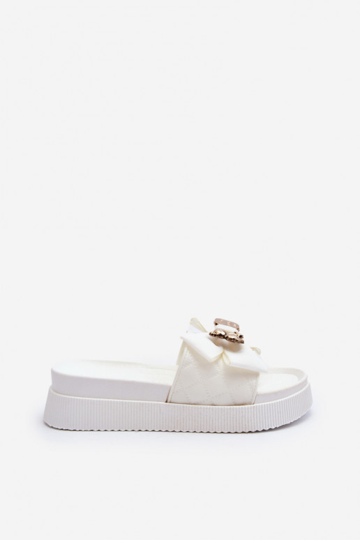 Pantuflas con cintas en color blanco Katterina