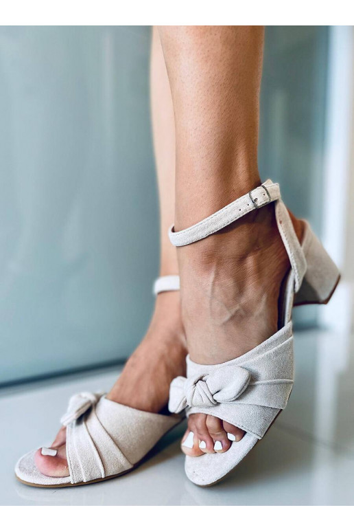 Sandalias de tacón con estilo GISELLE BEIGE