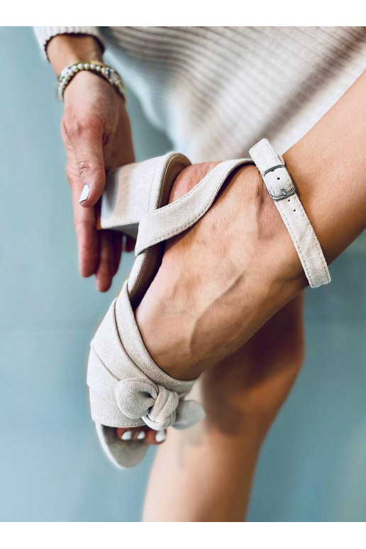 Sandalias de tacón con estilo GISELLE BEIGE