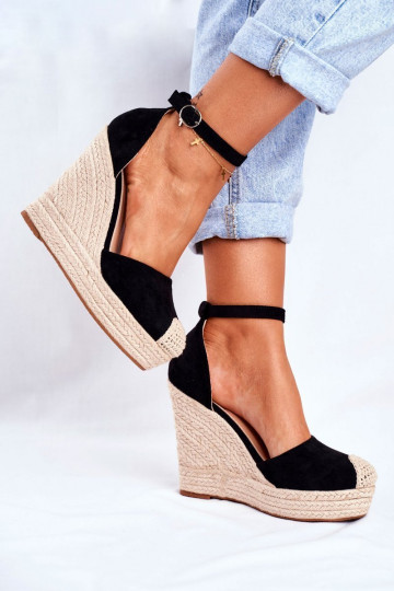 Sandalias con plataforma en color negro Aguacate