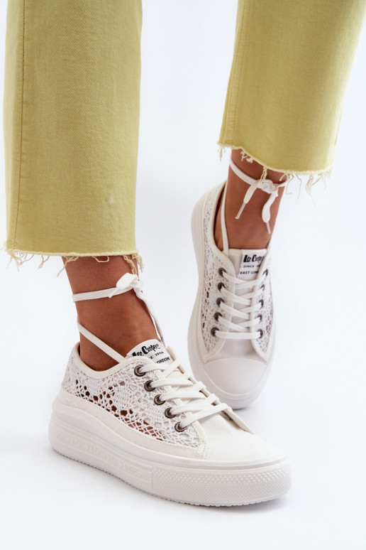 Zapatos de ocio con motivos de encaje en color blanco Lee Cooper