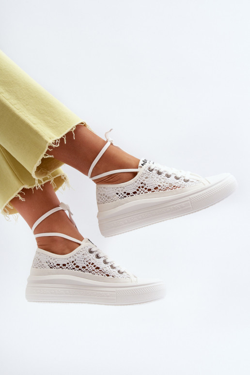 Zapatos de ocio con motivos de encaje en color blanco Lee Cooper