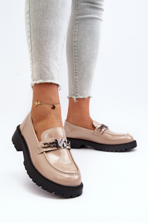 Mocasines efecto lacado con tacón ancho beige Ezoma