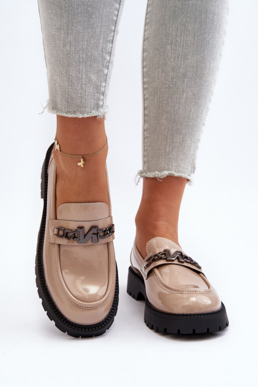 Mocasines efecto lacado con tacón ancho beige Ezoma