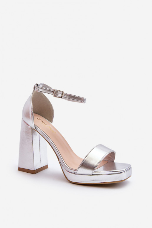 Tacones altos de ante con punta cuadrada Merila plateados