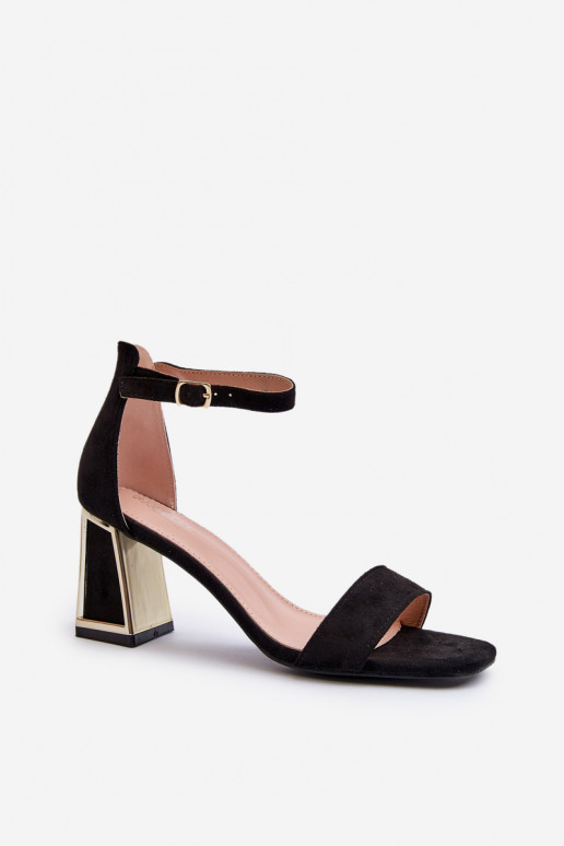 sandalias confeccionadas en ante con tacón en color negro Pholia
