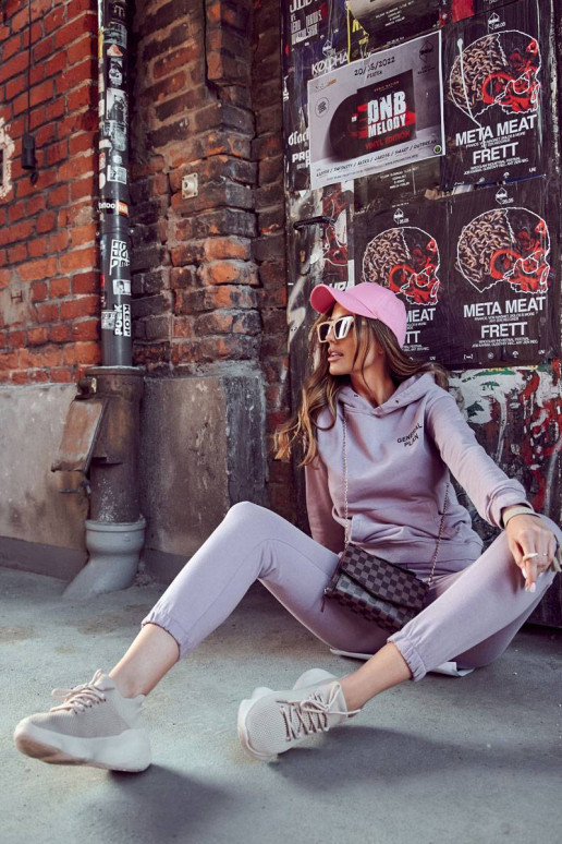 Zapatillas deportivas del modelo de... Zapatillas deportivas del modelo de...