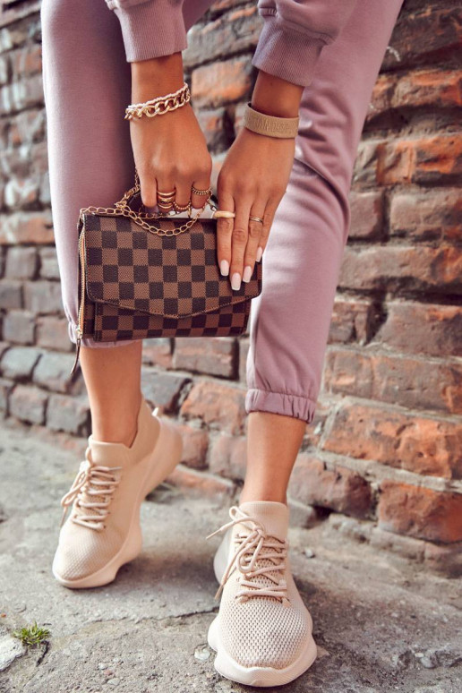 Zapatillas deportivas del modelo de... Zapatillas deportivas del modelo de...