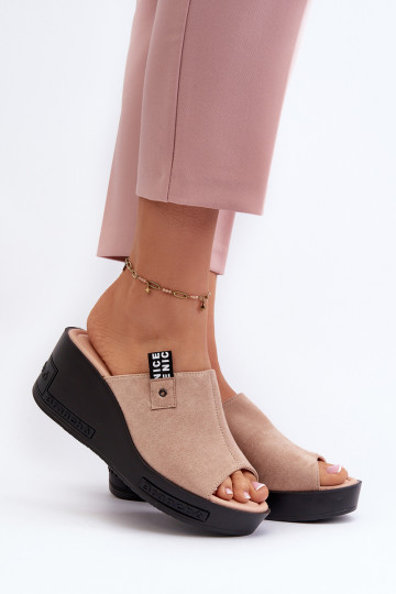 Zapatillas de mujer beige Vleni 2